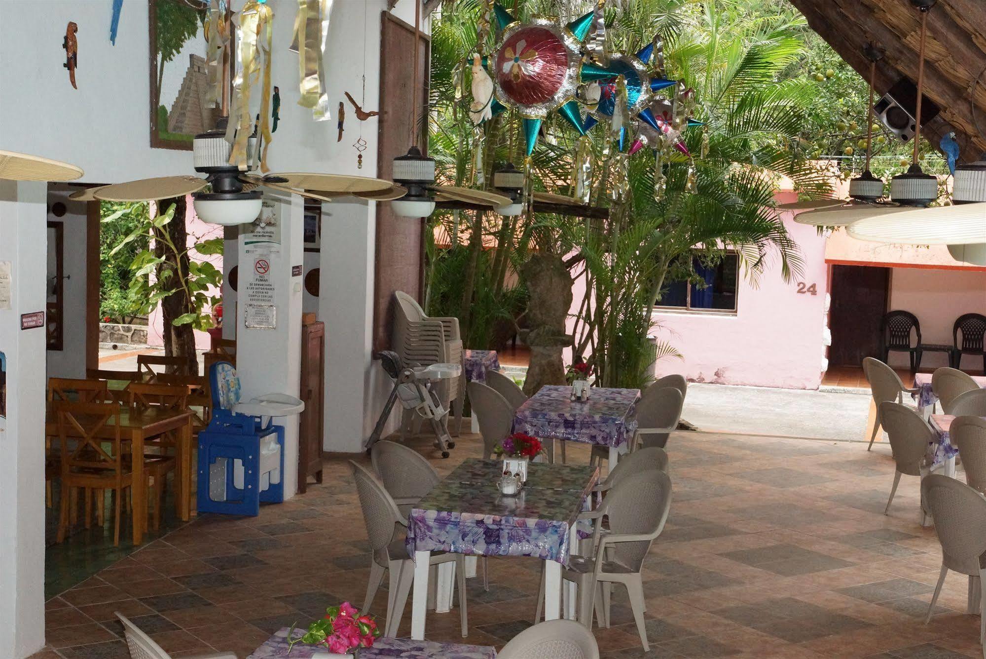 Hotel Doralba Inn Chichen Exterior photo